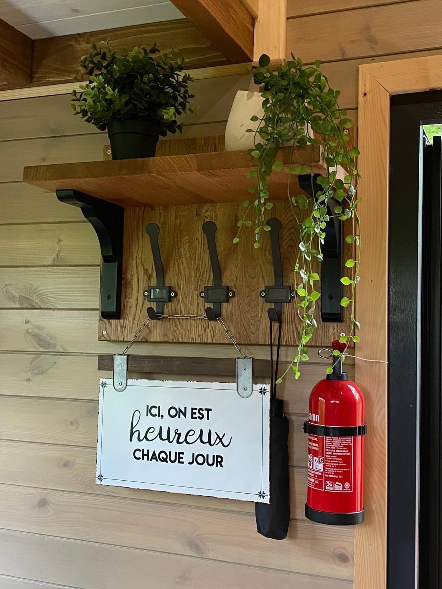 La Tiny House De Nanou Guest House Rochefort Exterior foto
